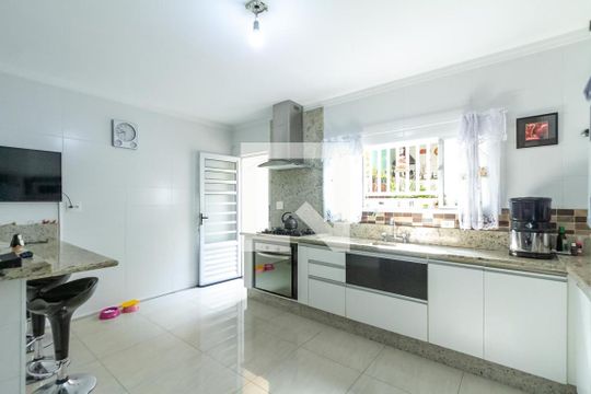 Cozinha de casa à venda com 3 quartos, 221m² em Jardim Calux, São Bernardo do Campo