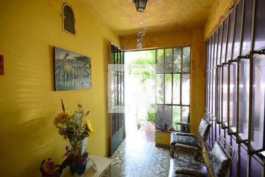 Entrada de casa à venda com 3 quartos, 200m² em Vila Dom Pedro I, São Paulo