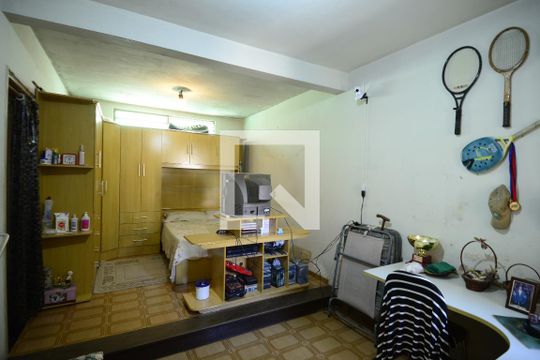 Suíte de casa à venda com 3 quartos, 200m² em Vila Dom Pedro I, São Paulo