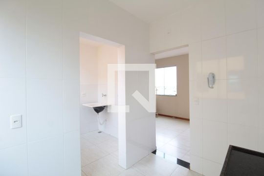 Cozinha de apartamento para alugar com 2 quartos, 56m² em Jardim Leblon, Belo Horizonte