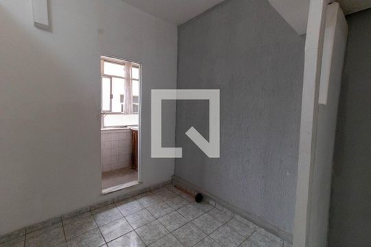 Sala de apartamento para alugar com 1 quarto, 40m² em Centro, Niterói