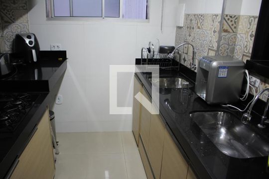 Cozinha  de apartamento à venda com 2 quartos, 46m² em Califórnia, Belo Horizonte