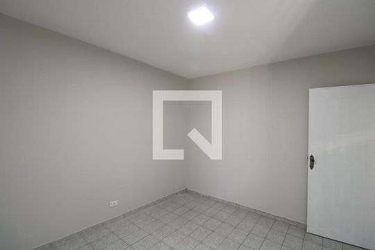 Quarto de apartamento para alugar com 2 quartos, 55m² em Jardim Guairaca, São Paulo
