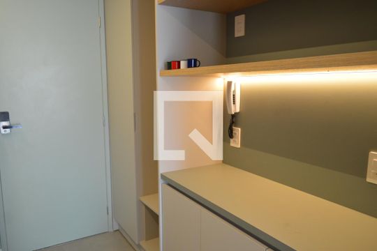 Cozinha de apartamento para alugar com 1 quarto, 27m² em Vila Mariana, São Paulo
