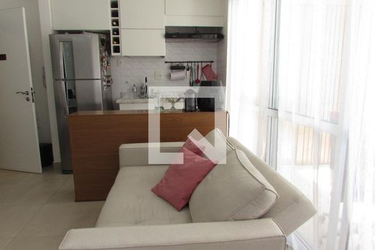 Sala de apartamento para alugar com 1 quarto, 38m² em Morumbi, São Paulo