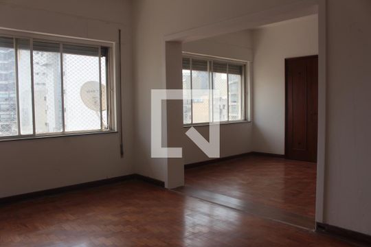 Apartamento para alugar com 2 quartos, 160m² em República, São Paulo