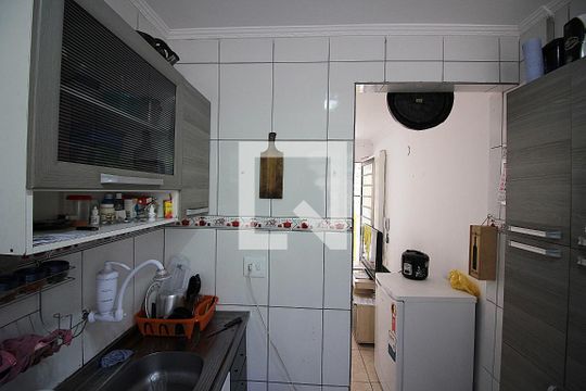 Cozinha e Área de Serviço de apartamento à venda com 2 quartos, 57m² em Paulicéia, São Bernardo do Campo