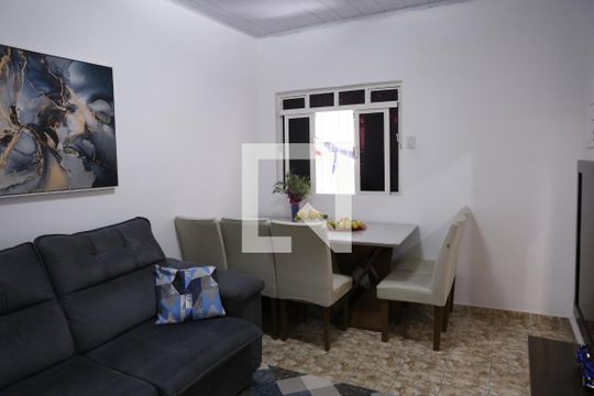 Casa à venda com 2 quartos, 90m² em Vila Albertina, São Paulo