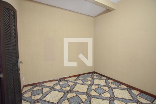 Sala de casa para alugar com 1 quarto, 40m² em Bento Ribeiro, Rio de Janeiro
