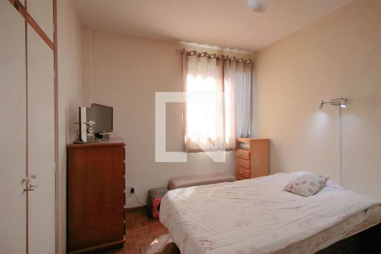 Suíte de apartamento à venda com 4 quartos, 220m² em Serra, Belo Horizonte