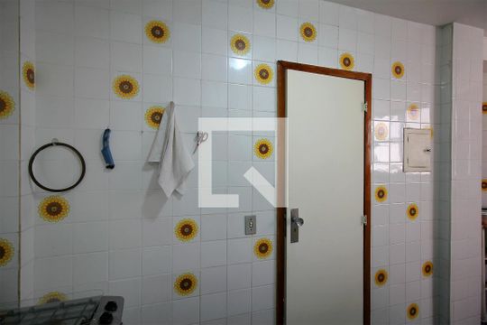 Cozinha de apartamento à venda com 4 quartos, 220m² em Serra, Belo Horizonte