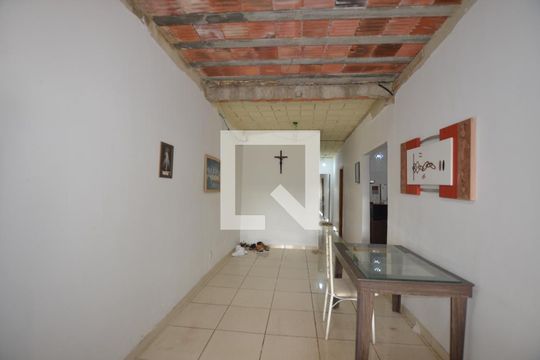 Casa à venda com 3 quartos, 760m² em Irajá, Rio de Janeiro