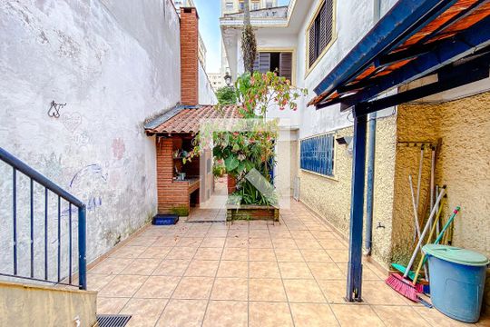 Área externa de casa à venda com 4 quartos, 186m² em Cambuci, São Paulo