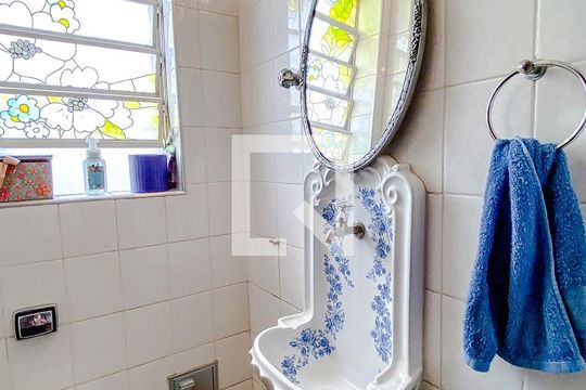 Lavabo de casa à venda com 4 quartos, 186m² em Cambuci, São Paulo