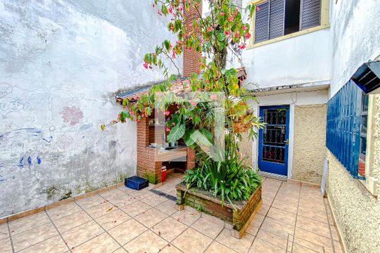 Área externa de casa à venda com 4 quartos, 186m² em Cambuci, São Paulo