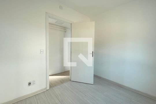 Quarto 2 de apartamento à venda com 2 quartos, 60m² em Jardim Leopoldina, Porto Alegre
