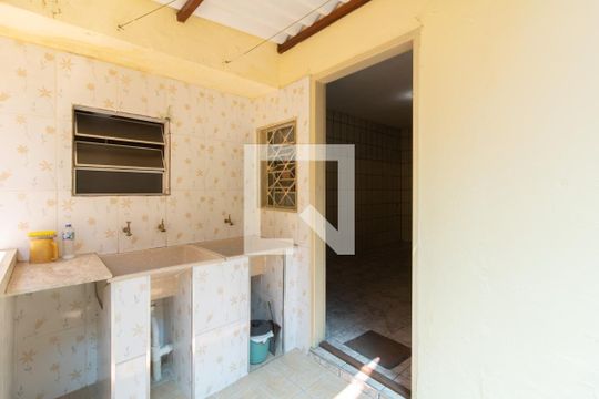 Area de Servico - Casa 2 de casa à venda com 2 quartos, 168m² em Vila Florida, Guarulhos