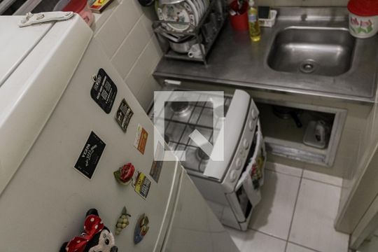 Cozinha de apartamento para alugar com 1 quarto, 55m² em Copacabana, Rio de Janeiro