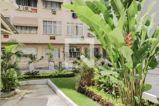 Área comum - Jardim de apartamento para alugar com 1 quarto, 55m² em Copacabana, Rio de Janeiro