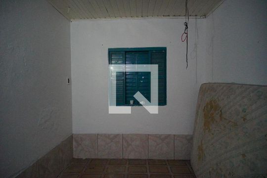 Quarto de casa para alugar com 2 quartos, 300m² em Santo Afonso, Novo Hamburgo