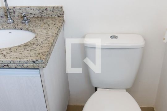 Banheiro da Suíte 3 de apartamento à venda com 3 quartos, 72m² em Km 18, Osasco