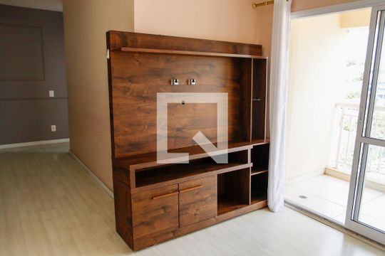 Apartamento à venda com 3 quartos, 72m² em Km 18, Osasco