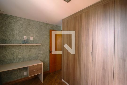 Quarto 1 de apartamento para alugar com 2 quartos, 72m² em Cidade Ademar, São Paulo