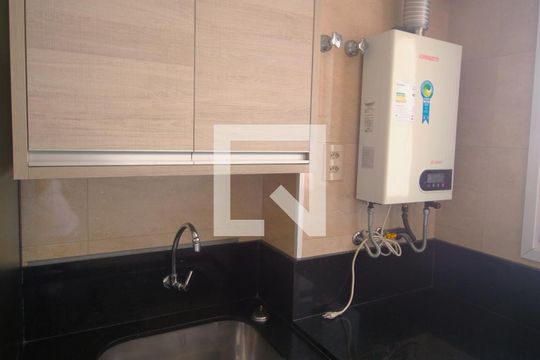 Área de Serviço de apartamento para alugar com 2 quartos, 72m² em Cidade Ademar, São Paulo