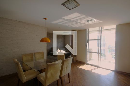 Apartamento para alugar com 2 quartos, 72m² em Cidade Ademar, São Paulo
