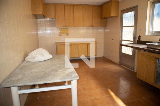 Cozinha de casa para alugar com 3 quartos, 240m² em Vila Isolina Mazzei, São Paulo