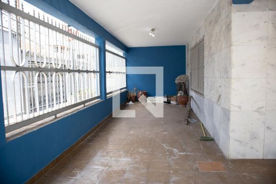 Garagem de casa para alugar com 3 quartos, 240m² em Vila Isolina Mazzei, São Paulo
