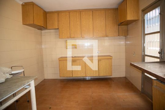 Cozinha de casa para alugar com 3 quartos, 240m² em Vila Isolina Mazzei, São Paulo