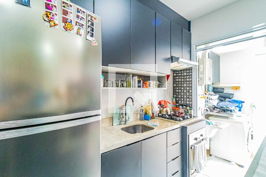 Cozinha de apartamento à venda com 2 quartos, 42m² em Cidade dos Bandeirantes, São Paulo
