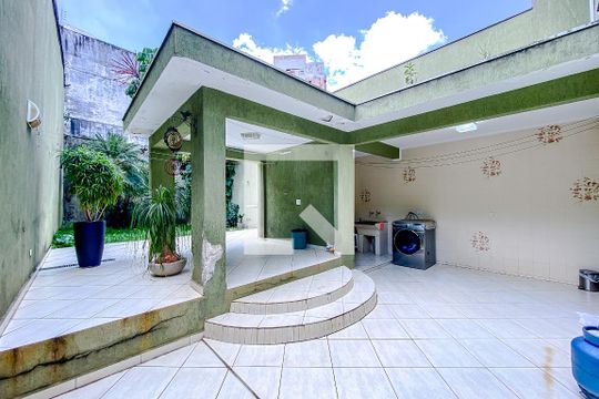 Área externa de casa à venda com 4 quartos, 358m² em Vila Formosa, São Paulo