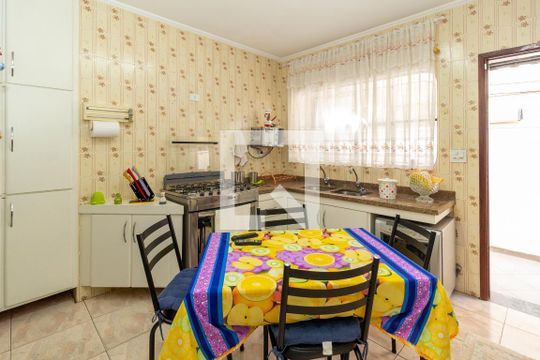 Cozinha de casa à venda com 4 quartos, 150m² em Chácara Seis de Outubro, São Paulo