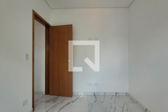 Quarto de apartamento à venda com 2 quartos, 105m² em Jardim das Maravilhas, Santo André