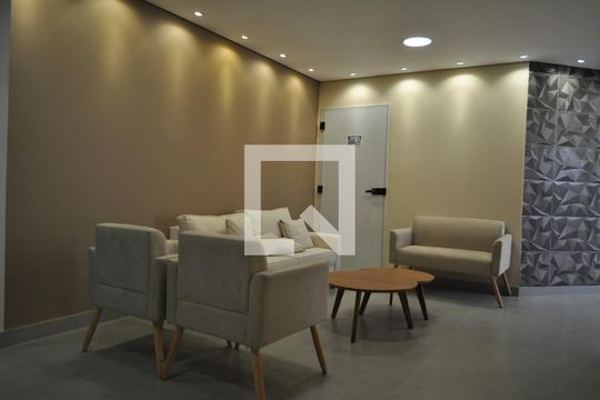 Hall social de apartamento para alugar com 1 quarto, 24m² em Vila Mazzei, São Paulo