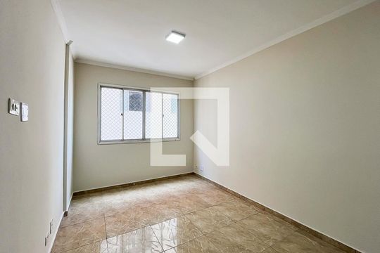 Sala de apartamento à venda com 3 quartos, 61m² em Vila Palmares, Santo André