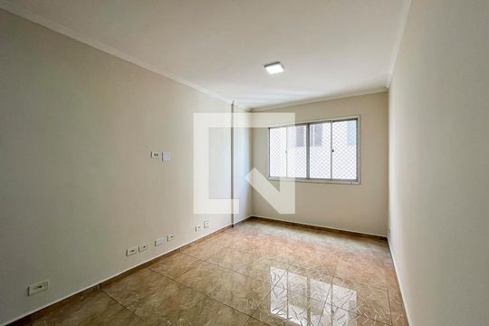 Sala de apartamento à venda com 3 quartos, 61m² em Vila Palmares, Santo André
