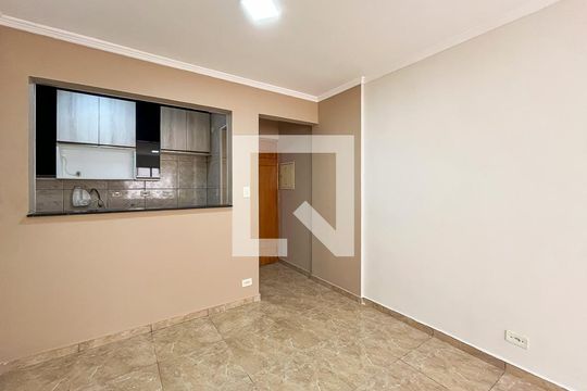 Sala de apartamento à venda com 3 quartos, 61m² em Vila Palmares, Santo André