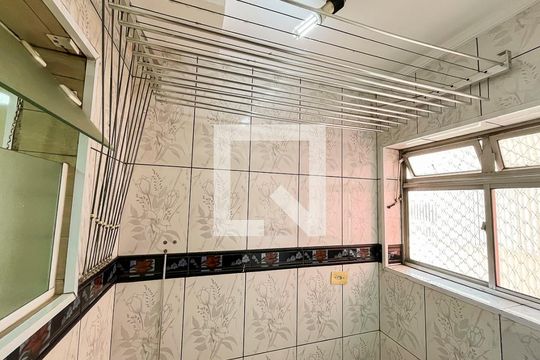 Área de Serviço de apartamento à venda com 3 quartos, 61m² em Vila Palmares, Santo André