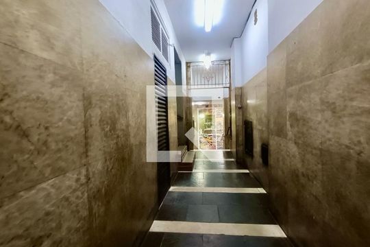 Portaria de kitnet/studio para alugar com 1 quarto, 28m² em Copacabana, Rio de Janeiro