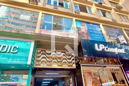 Fachada de kitnet/studio para alugar com 1 quarto, 28m² em Copacabana, Rio de Janeiro