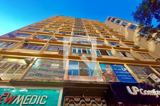 Fachada de kitnet/studio para alugar com 1 quarto, 28m² em Copacabana, Rio de Janeiro