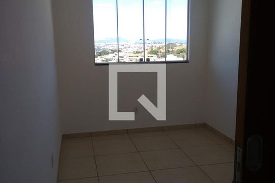 Apartamento 1 de casa à venda com 12 quartos, 300m² em Chácara Contagem, Contagem