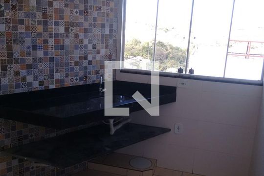 Apartamento 1 de casa à venda com 12 quartos, 300m² em Chácara Contagem, Contagem