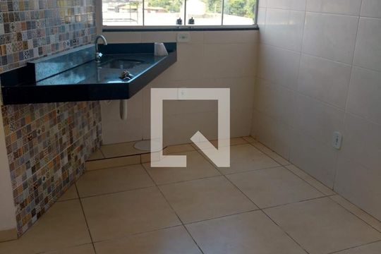 Apartamento 1 de casa à venda com 12 quartos, 300m² em Chácara Contagem, Contagem