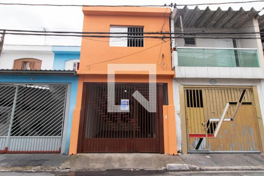 Fachada de casa à venda com 3 quartos, 76m² em Parque Edu Chaves, São Paulo