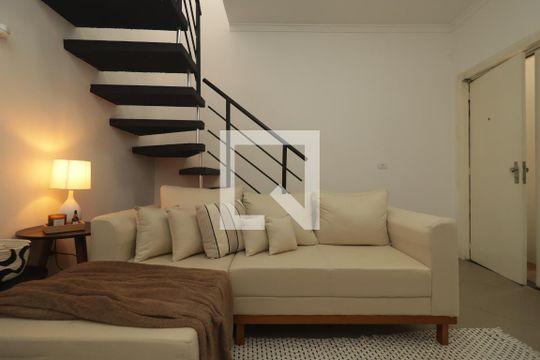 Sala de casa de condomínio à venda com 3 quartos, 116m² em Cambuci, São Paulo