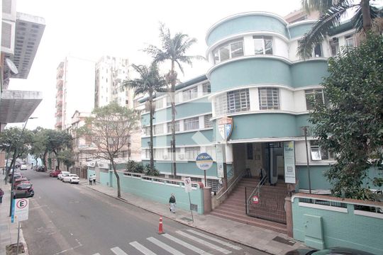 Quarto 1 Vista de apartamento para alugar com 2 quartos, 62m² em Centro Histórico, Porto Alegre